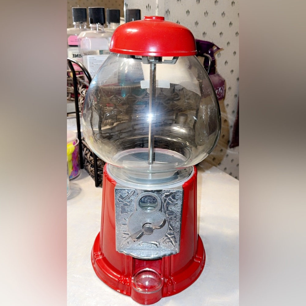Vintage Classic Red Gumball metal Machine